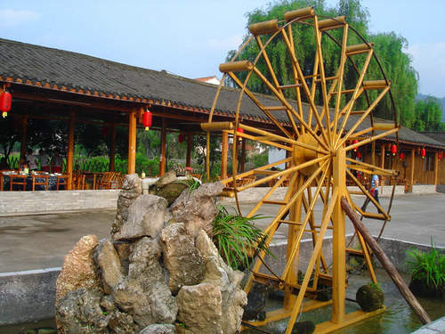 B線：張家界、天子山、寶峰湖（黃龍洞）休閑三日游